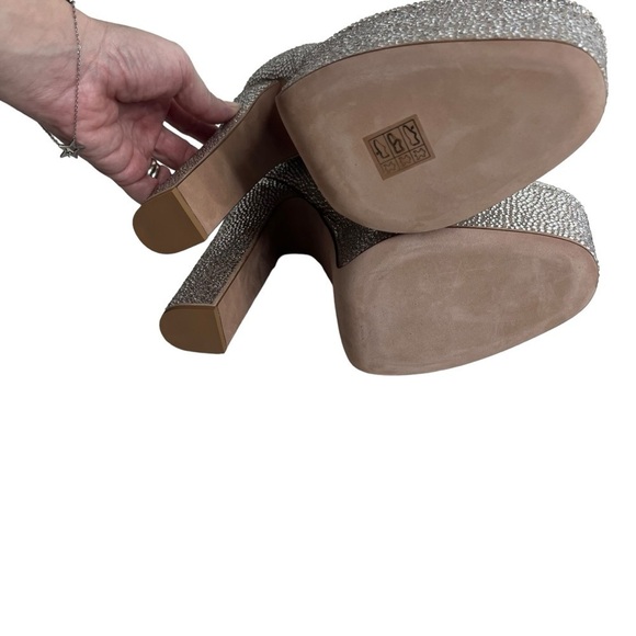 Valentino Garavani Tan-Go Pump with Crystals 155mm Size IT 41/ US 11 - Picture 9 of 12